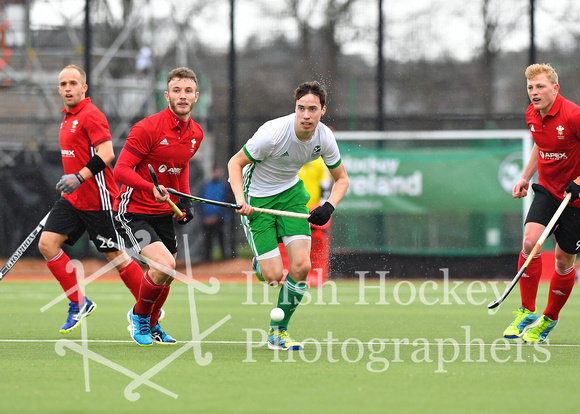 Sean Murray on the attack