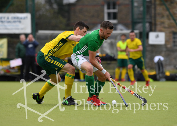 Richard Couse under pressure from Felim Kelly