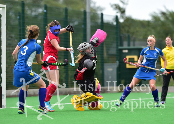 Zoe Jackson dives to try and stop a corner