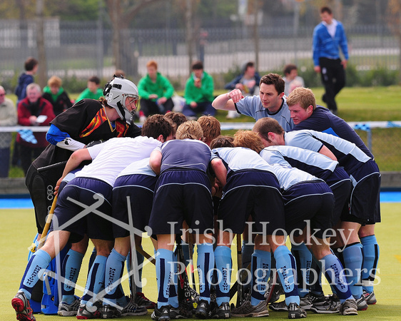Monkstown huddle